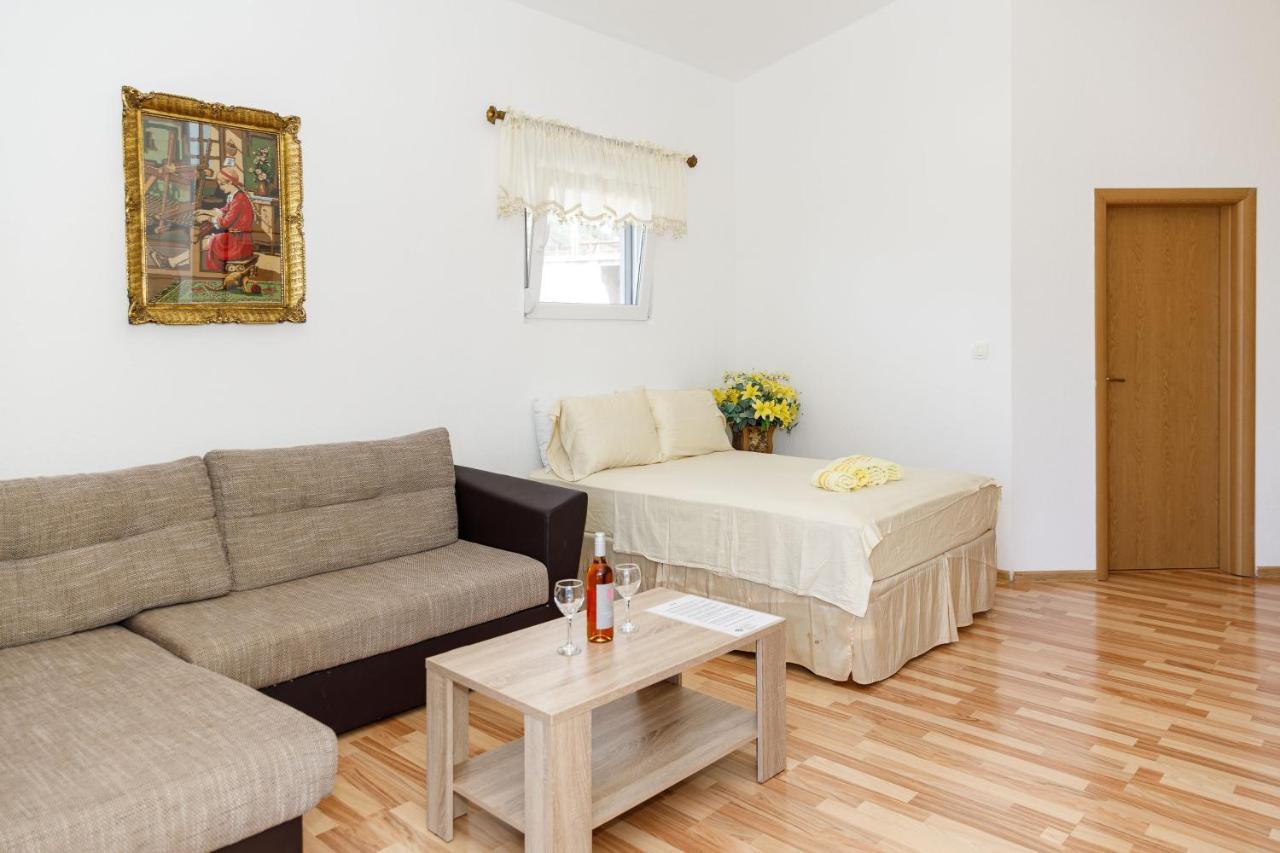 Vila Nikezic Sutomore Bagian luar foto