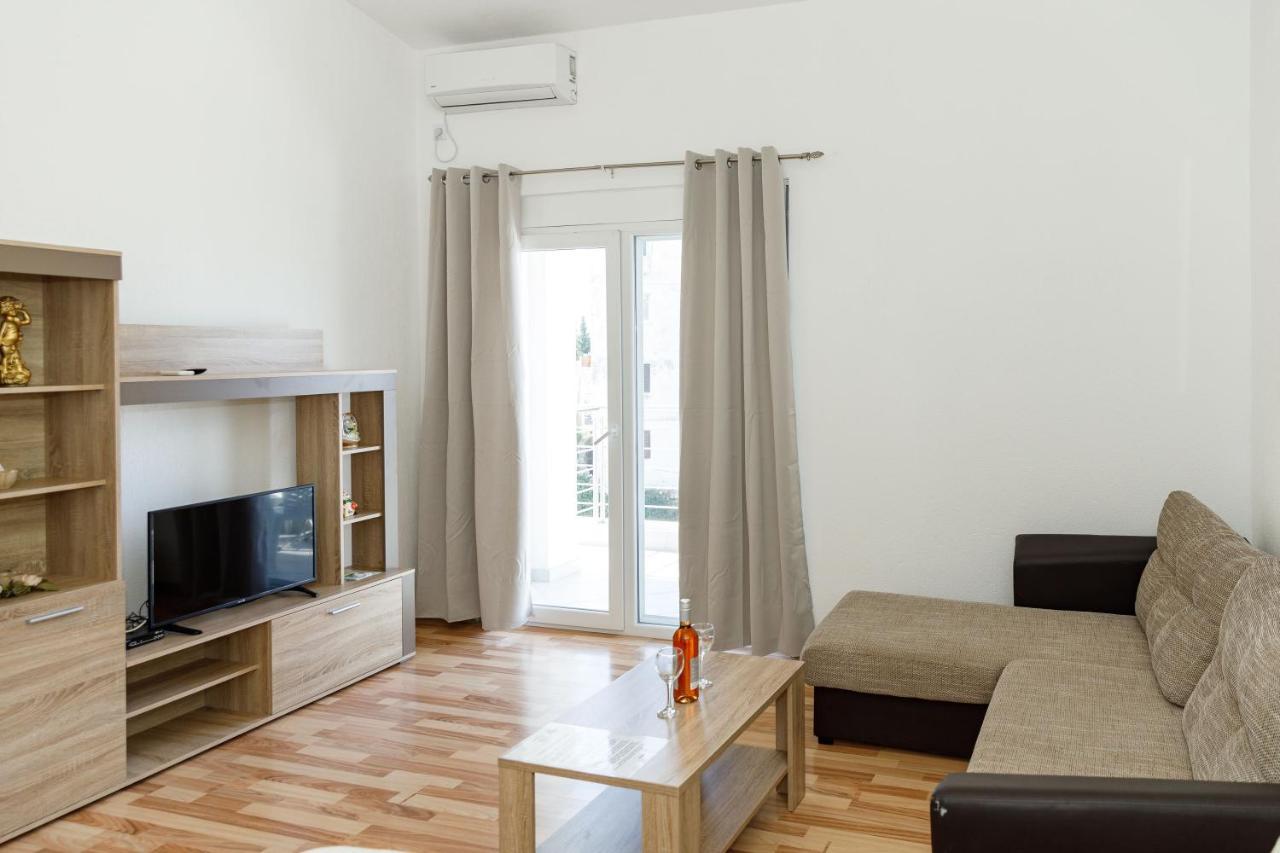 Vila Nikezic Sutomore Bagian luar foto